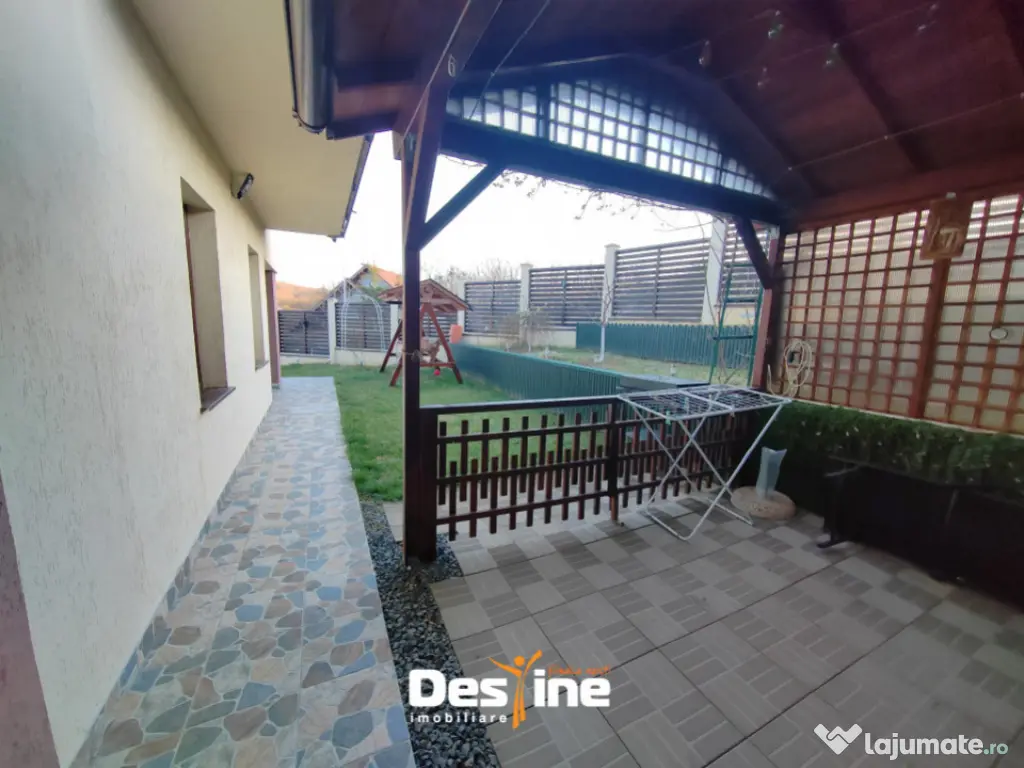 BÂRNOVA - Casă individuală P+1+POD, 140 mp + 380 mp teren 