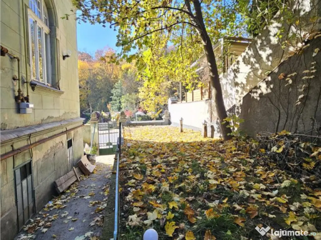 Studio Livada Postei ULTRACENTRAL Brasov cu parcare, beci s 