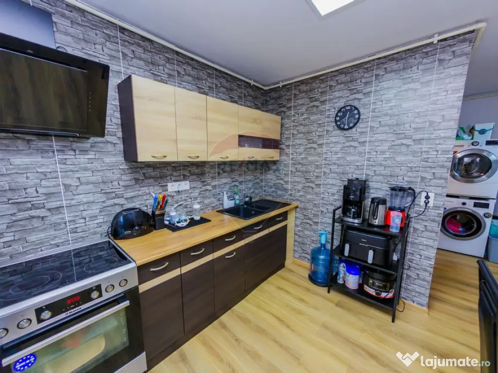 Apartament cu 2 camere de vânzare în zona Republicii