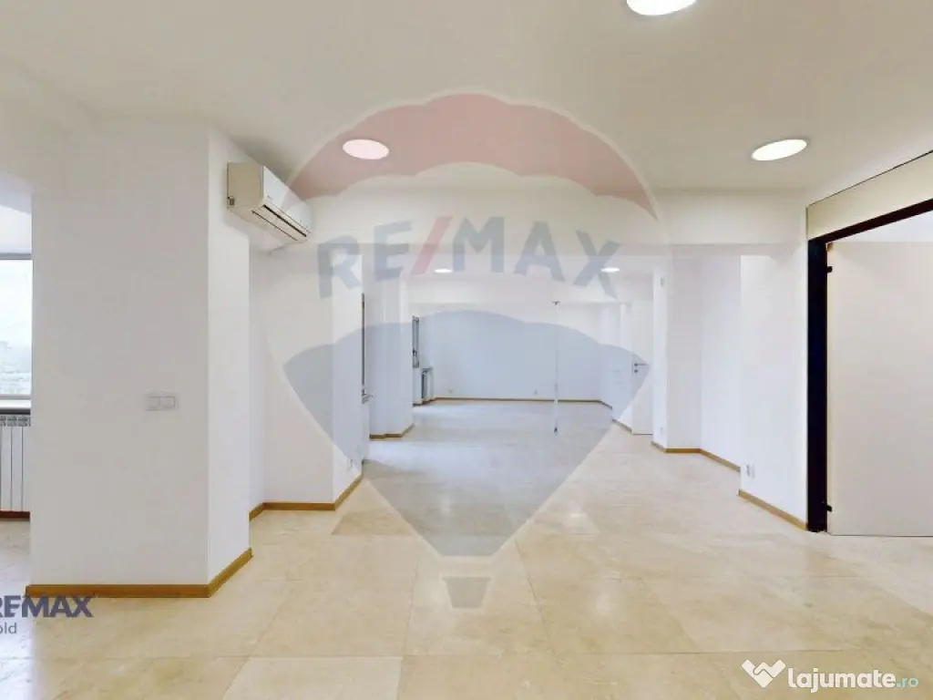 Apartament UNIC- ideal pentru birouri sau resedință în... 