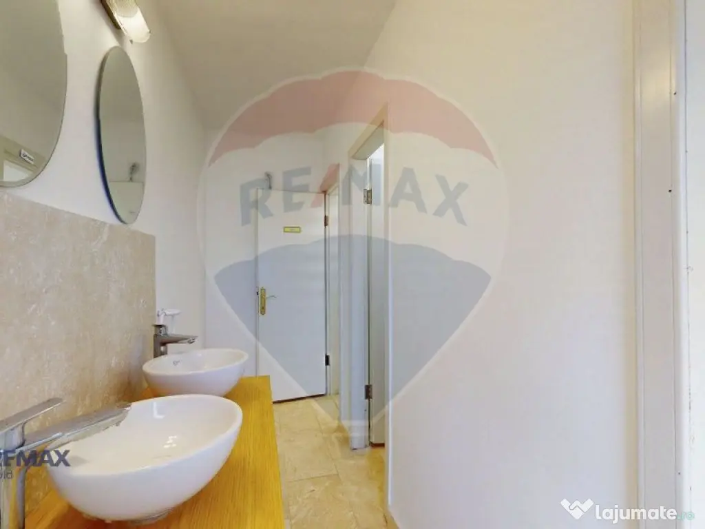 Apartament UNIC- ideal pentru birouri sau resedință în... 