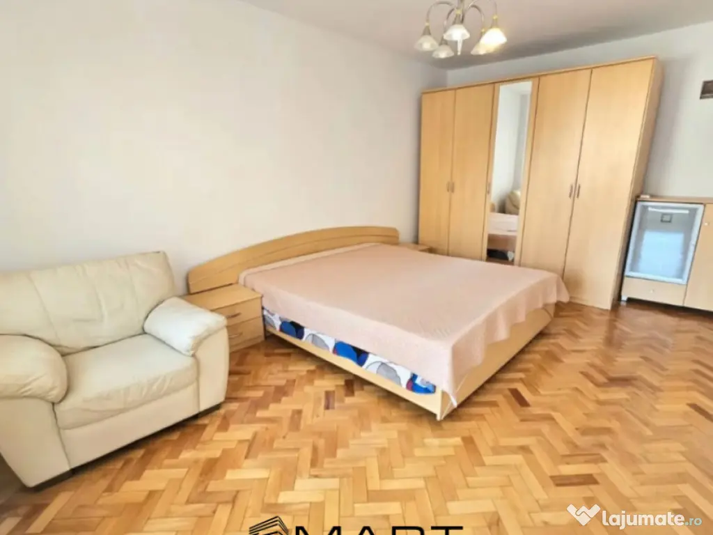 Apartament 3 camere decomandat zona Hipodrom 