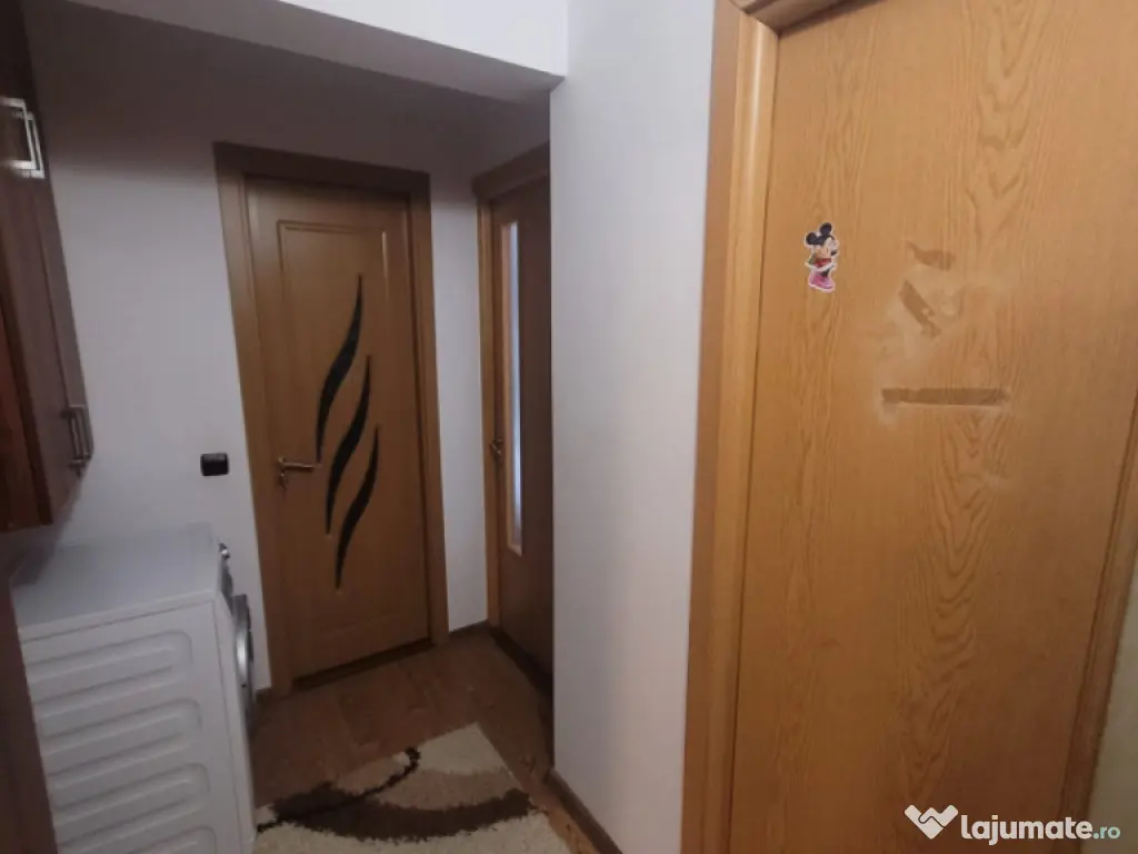 Apartament 3 camere decomandat zona Hipodrom 