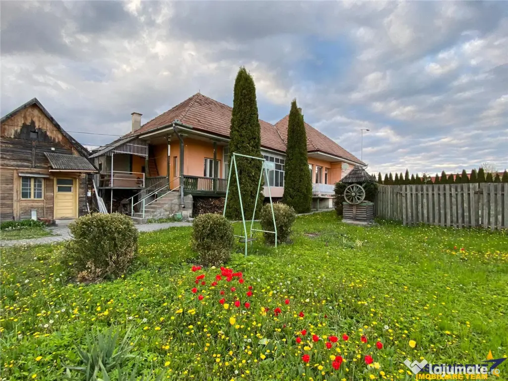 TUR 3D!In areal apreciabil,particulara casa cu 680 mp teren,