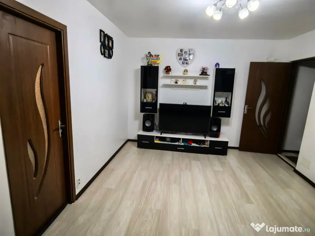 Apartament 3 camere cu 2 locuri de parcare Tomis Nord