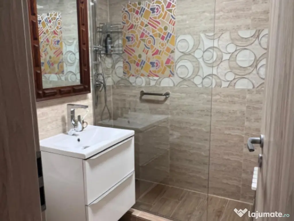 Apartament 4 camere zona Victoria