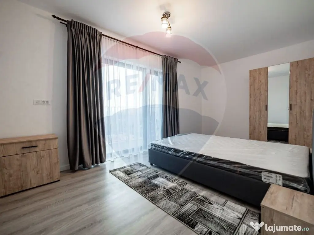 Apartament cu 3 camere de închiriat în zona Centrala 