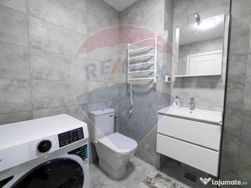 Apartament cu 3 camere de închiriat în zona Centrala 