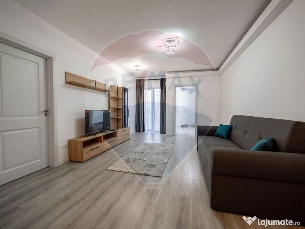 Apartament cu 3 camere de închiriat în zona Centrala 
