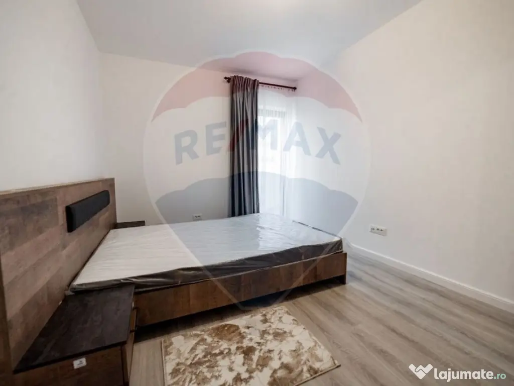 Apartament cu 3 camere de închiriat în zona Centrala 