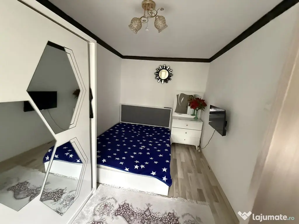 Apartament cu 3 camere de vânzare în zona Groapa 