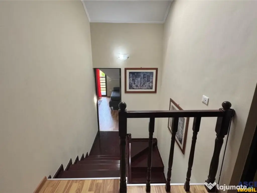 Casa rafinata,incantare peisagistica,garaj,securizare,Corunc