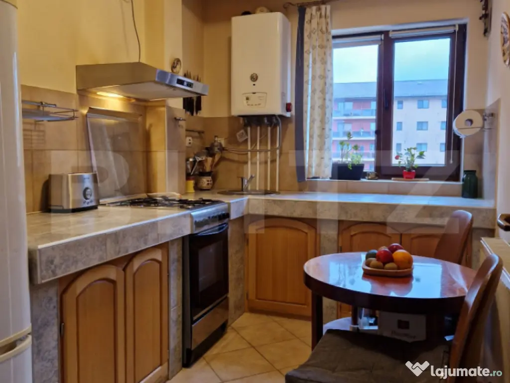 Apartament cu 2 camere deco, 46 mp, parcare, intermediar, zo