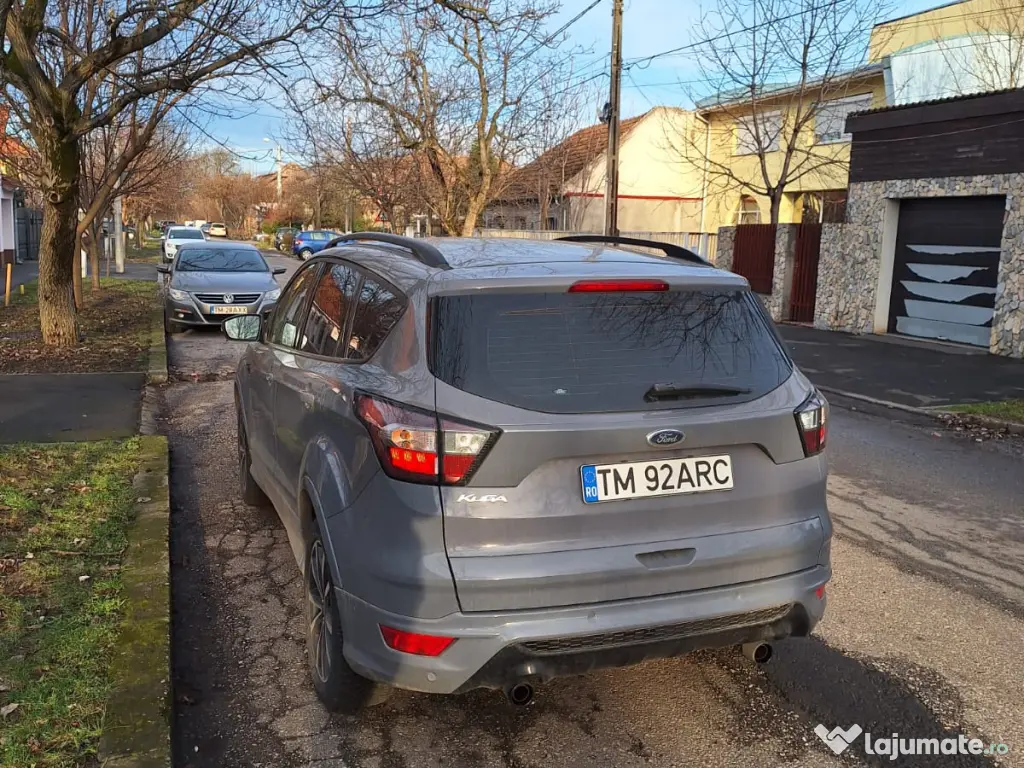 Ford Kuga 2019, benzina 