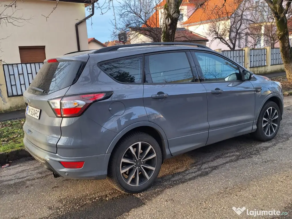 Ford Kuga 2019, benzina 