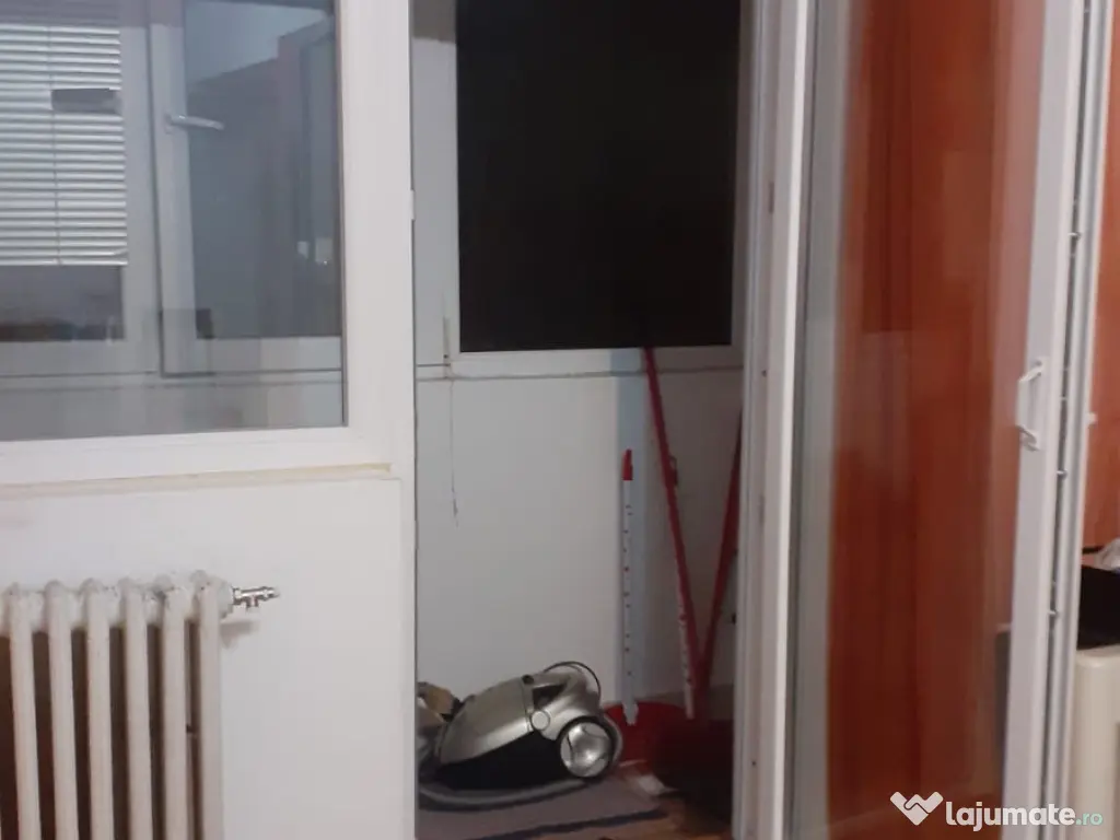 Închiriez garsonieră zona Ploiești Vest 