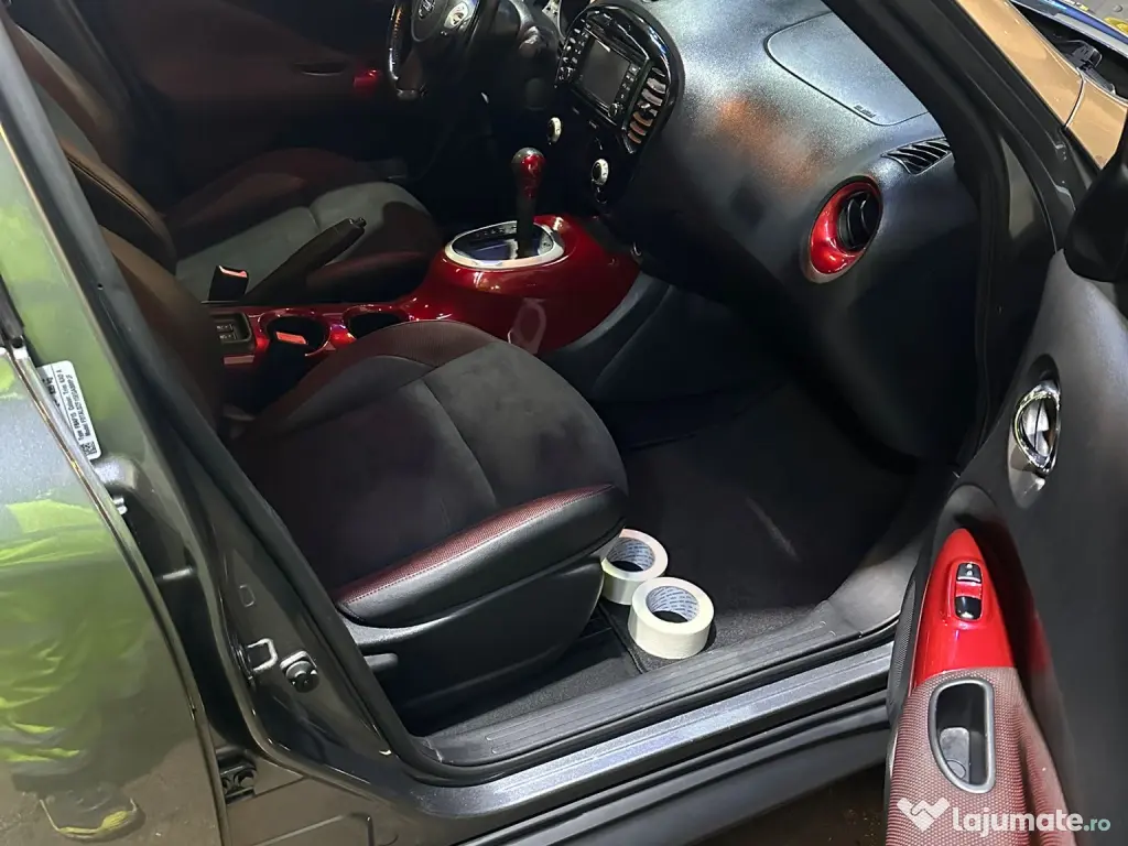 Nissan Juke N-Connecta Two-Tone / Contrast Roof 