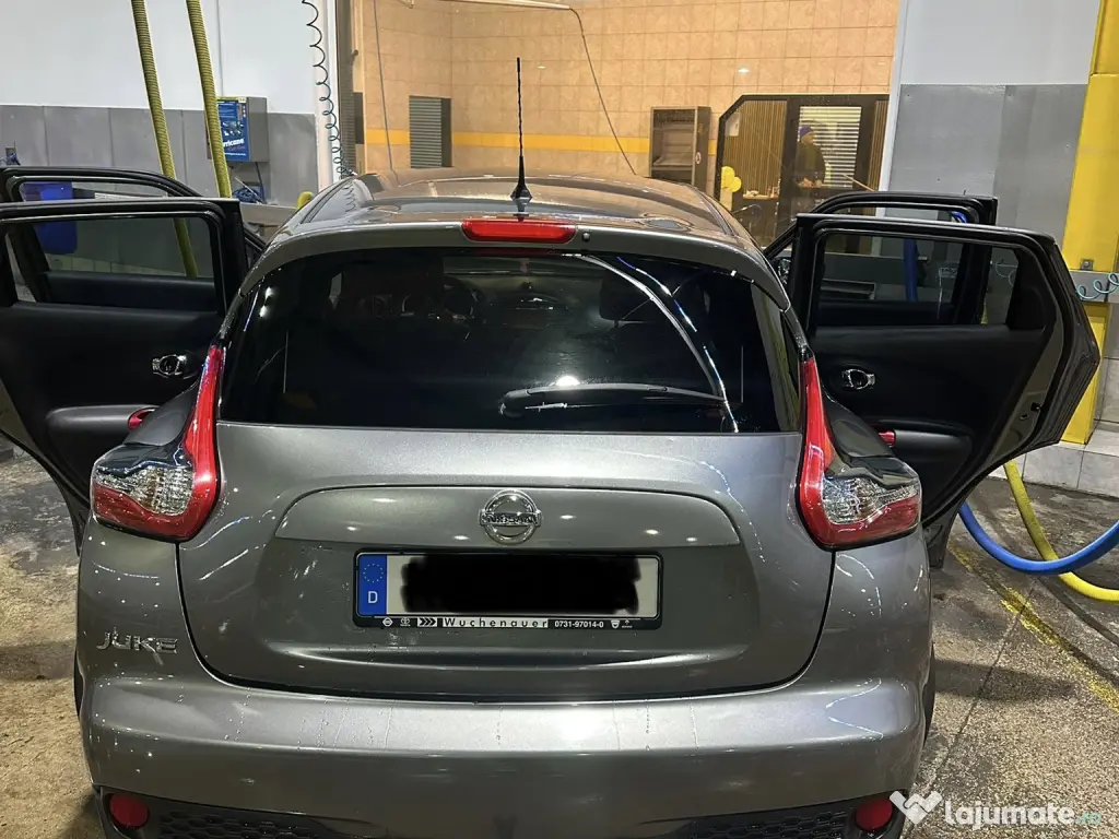 Nissan Juke N-Connecta Two-Tone / Contrast Roof 