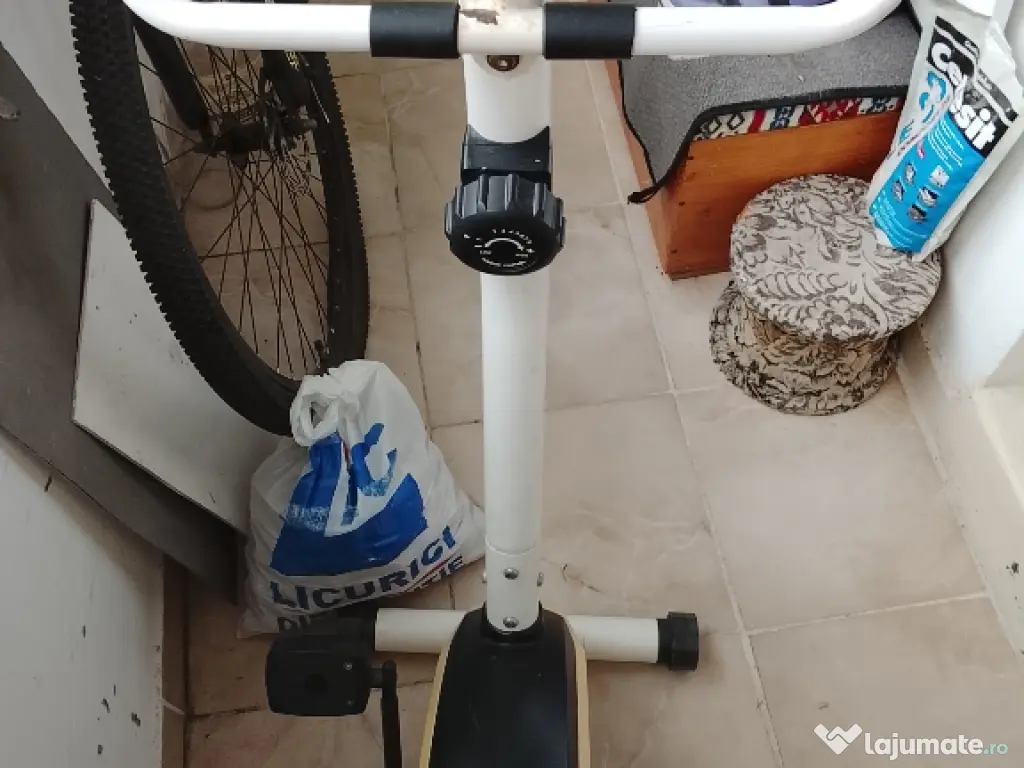 Bicicleta fitness.