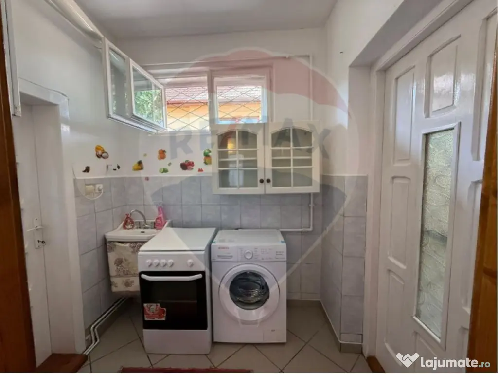 Garconiera spatioasa-Inchiriere-Calea Poplacii/Strand 2 