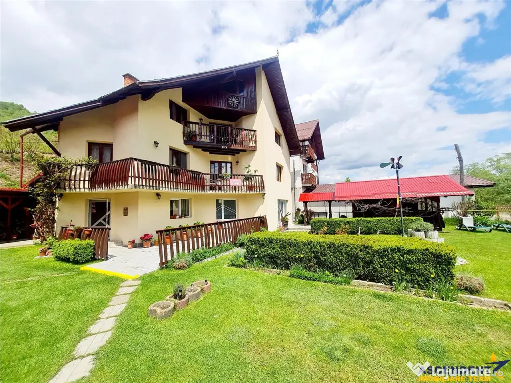 FILM! Moieciu de Jos, Bran, pensiune in conditii apreciabil 