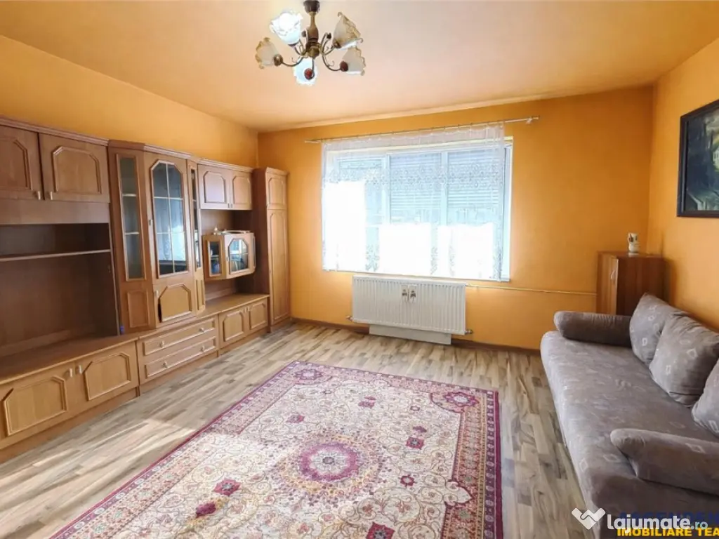 3D!Ansamblu casa productie comercial, 3 corpuri,acces strada 