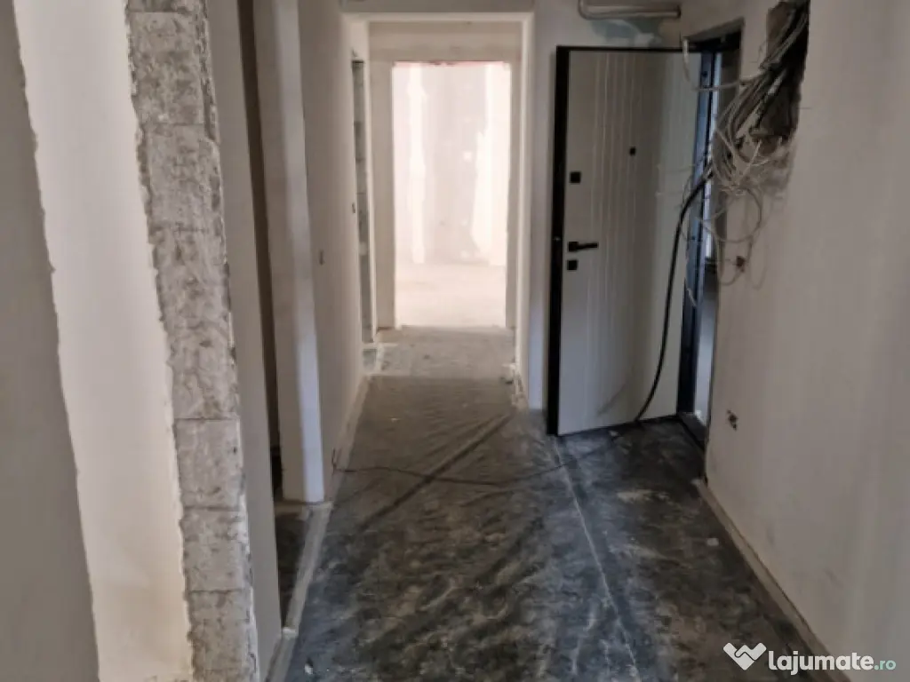 Apartament 3 camere, 2 bai, 90.31 mp, zona George Enescu 