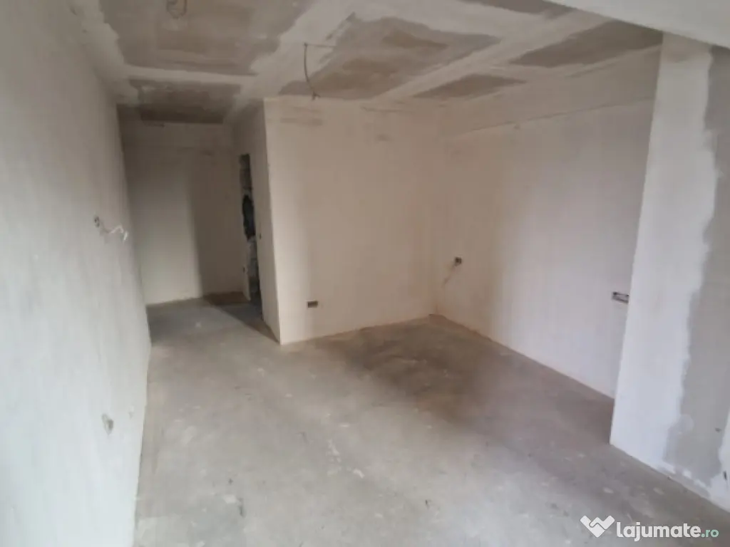 Apartament 3 camere, 2 bai, 90.31 mp, zona George Enescu 