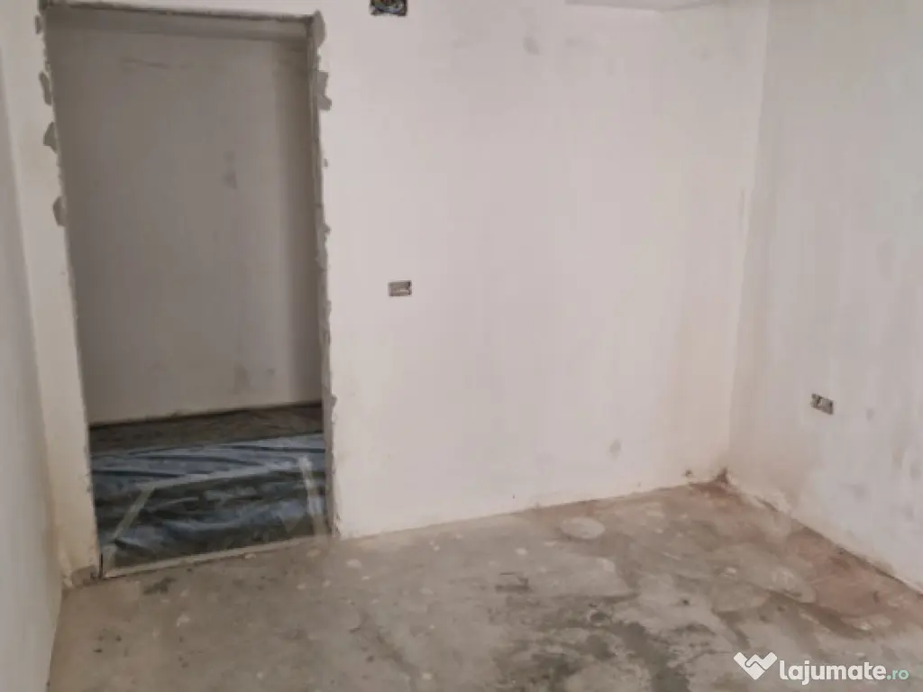 Apartament 3 camere, 2 bai, 90.31 mp, zona George Enescu 