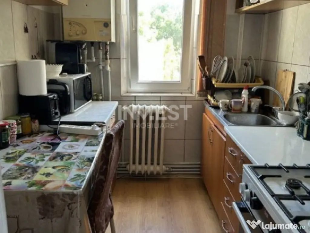 Apartament de vanzare 3 camere, zona Pacurari, Iasi 