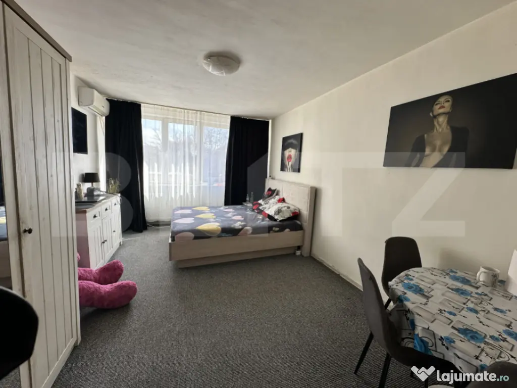 Garsoniera, 28 mp, Calea Bucuresti, zona Rotonda 