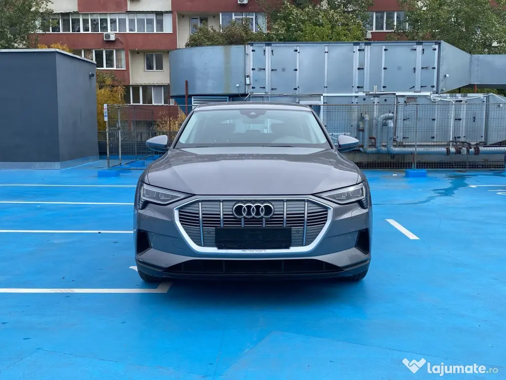Audi E-tron 50 - 2020/11 Full Electric 