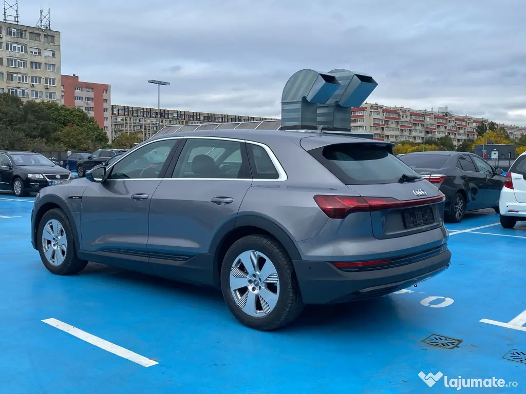 Audi E-tron 50 - 2020/11 Full Electric 
