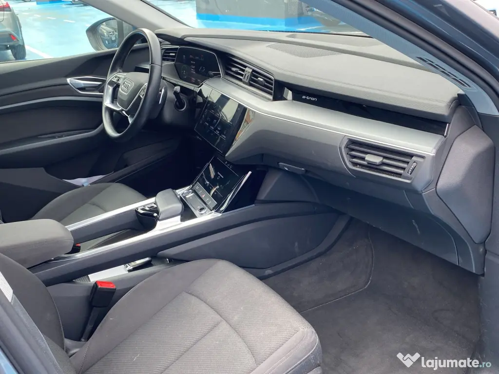 Audi E-tron 50 - 2020/11 Full Electric 