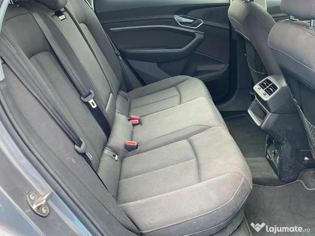 Audi E-tron 50 - 2020/11 Full Electric 