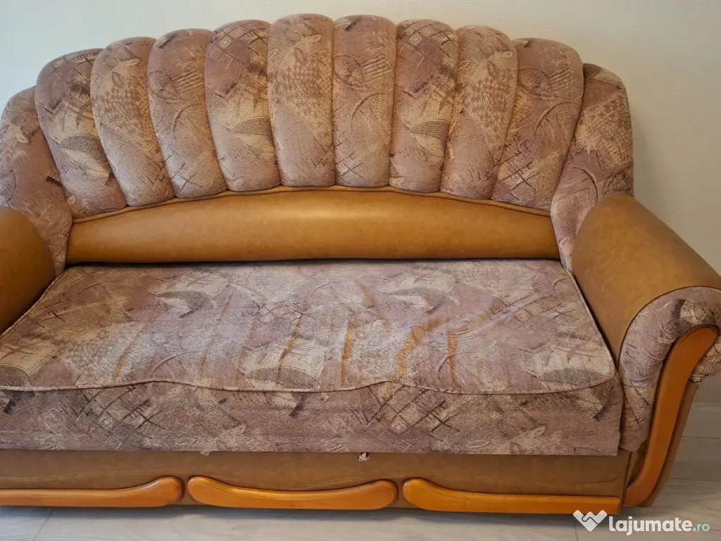 Vand set canapea extensibila cu 2 fotolii din piele si material textil. 