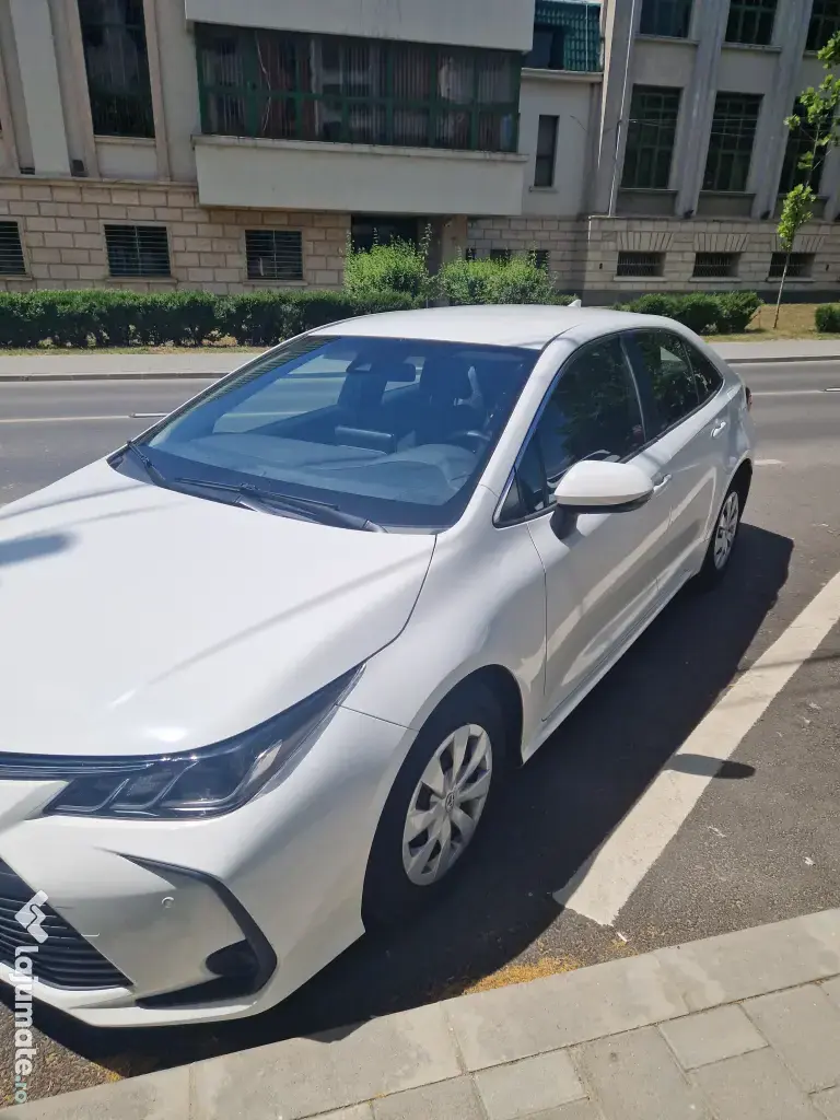 Vand Toyota Corolla CVT,benzina, automata