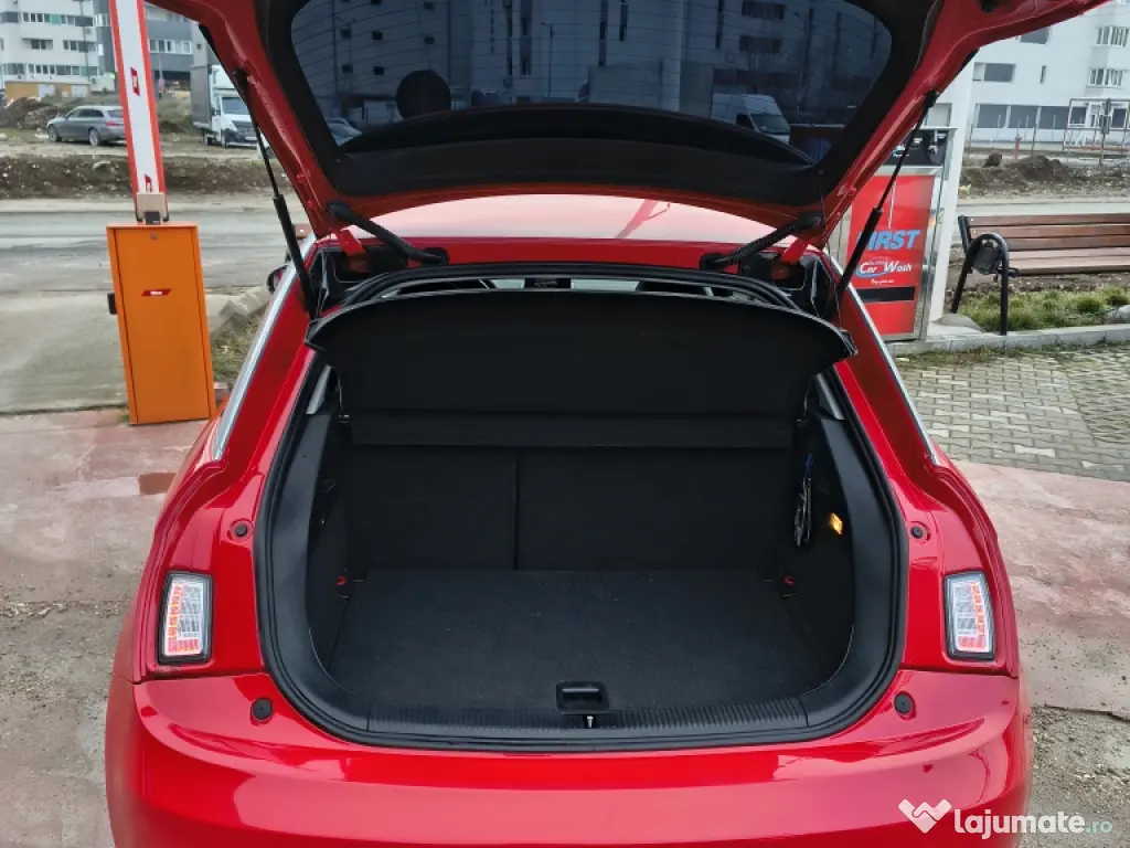 Audi A1 Ambition | 2012 | DSG 7 | Trapă • Piele • Distribuție Nouă 