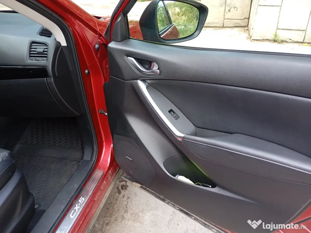 Vând Mazda cx5 2014