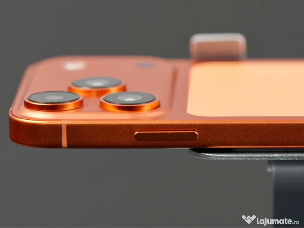 iPhone XR Unicat 64GB Unlocked BH 91%