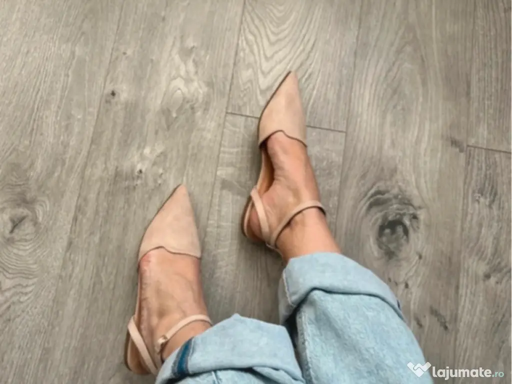 Balerini noi mărimea 38 și 39