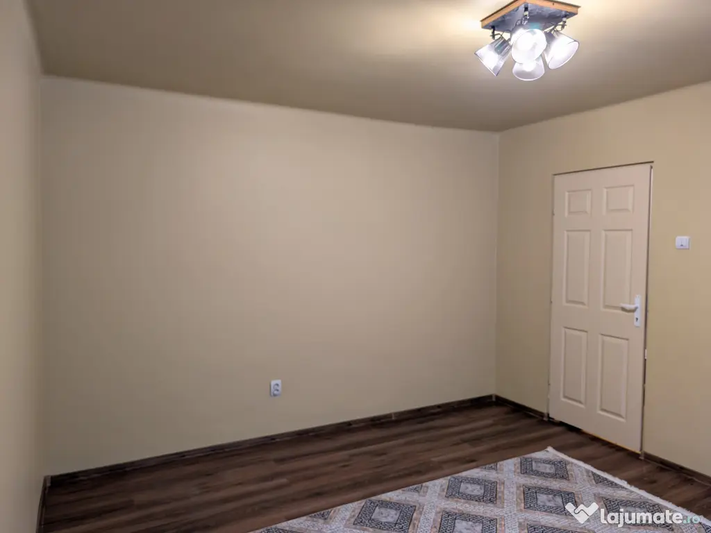 Garsonieră ultracentrală în Hunedoara, decomandată, confort 1, 30mp