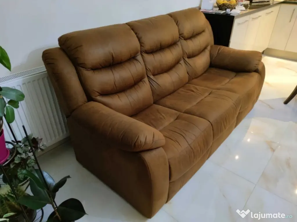 Canapea fixa de vanzare