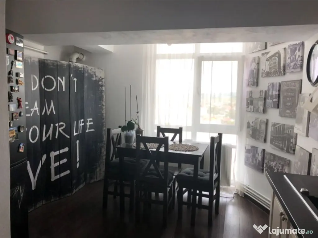 PROPRIETAR - Vand Apartament 3 Camere Ultracentral 