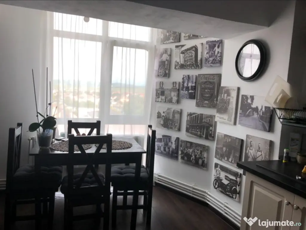 PROPRIETAR - Vand Apartament 3 Camere Ultracentral 