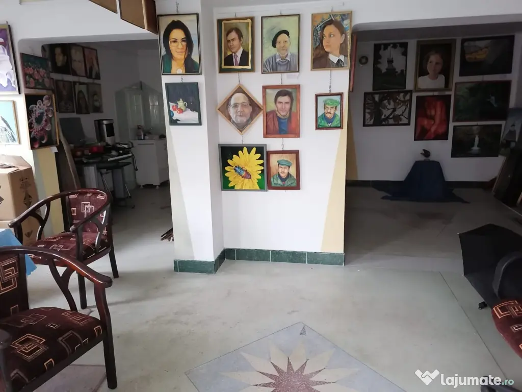 Spatiu comercial (teren proprietate personala--cumparat)+ apartament anexat 