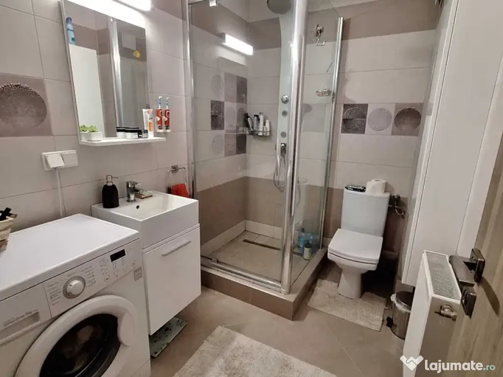 Apartament Turnisor 3 camere, 2 băi, 2 balcoane, cămară, loc de parcare 