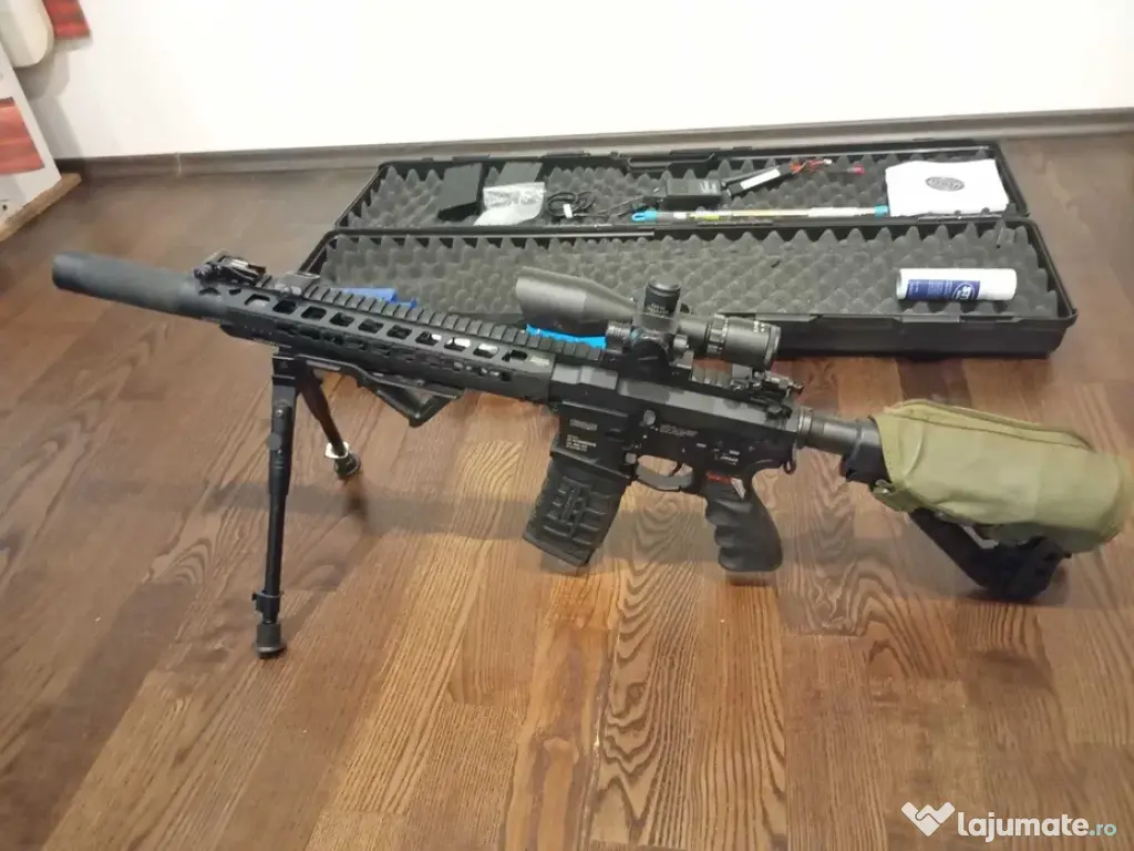 Kit airsoft GC16 Predator trepied luneta +accesorii 