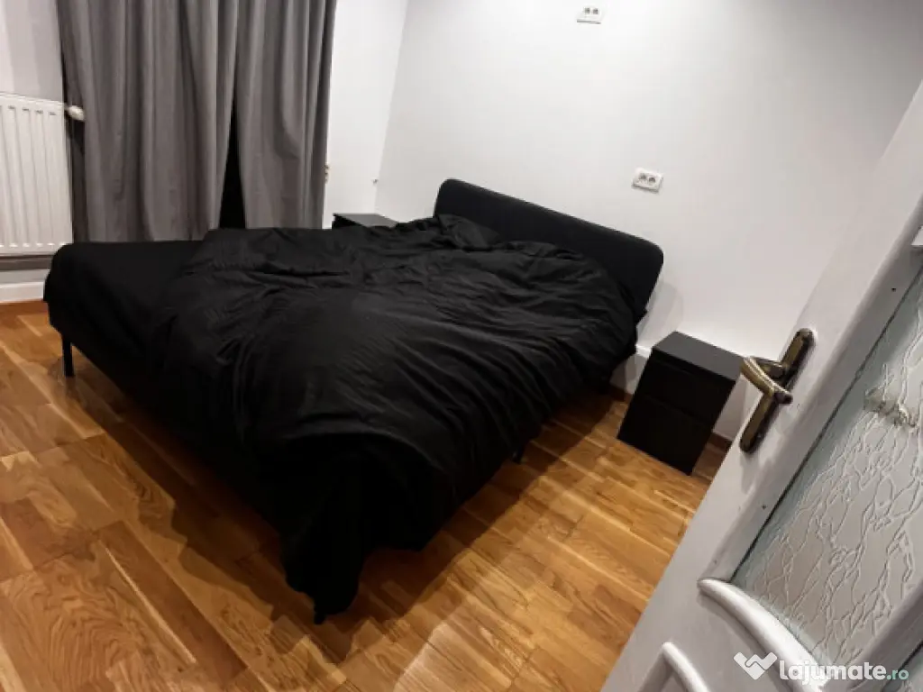 De inchiriat apartament 3 camere in vila, Strada Trivale 