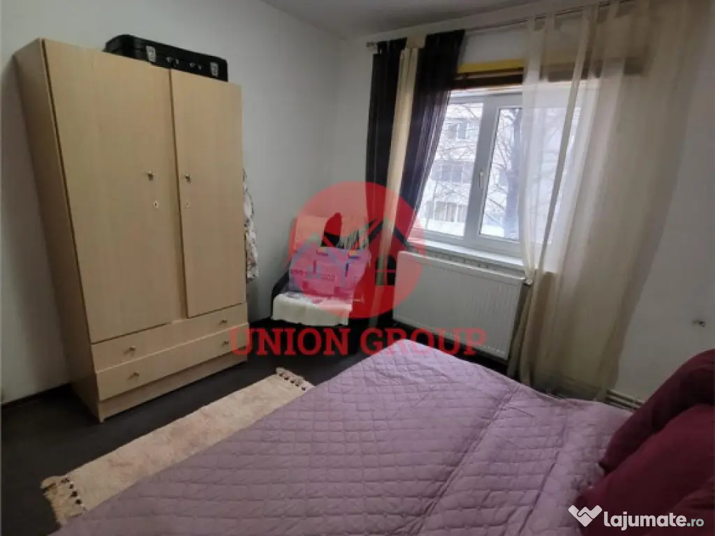 Apartament 3 camere Decomandat, Etaj 1, Zona Poarta 6 